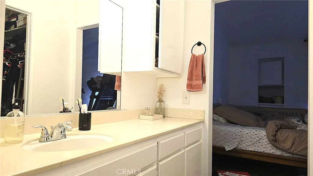 1921 Glenoaks Boulevard 196, San Fernando, California 91340 home-pic-26